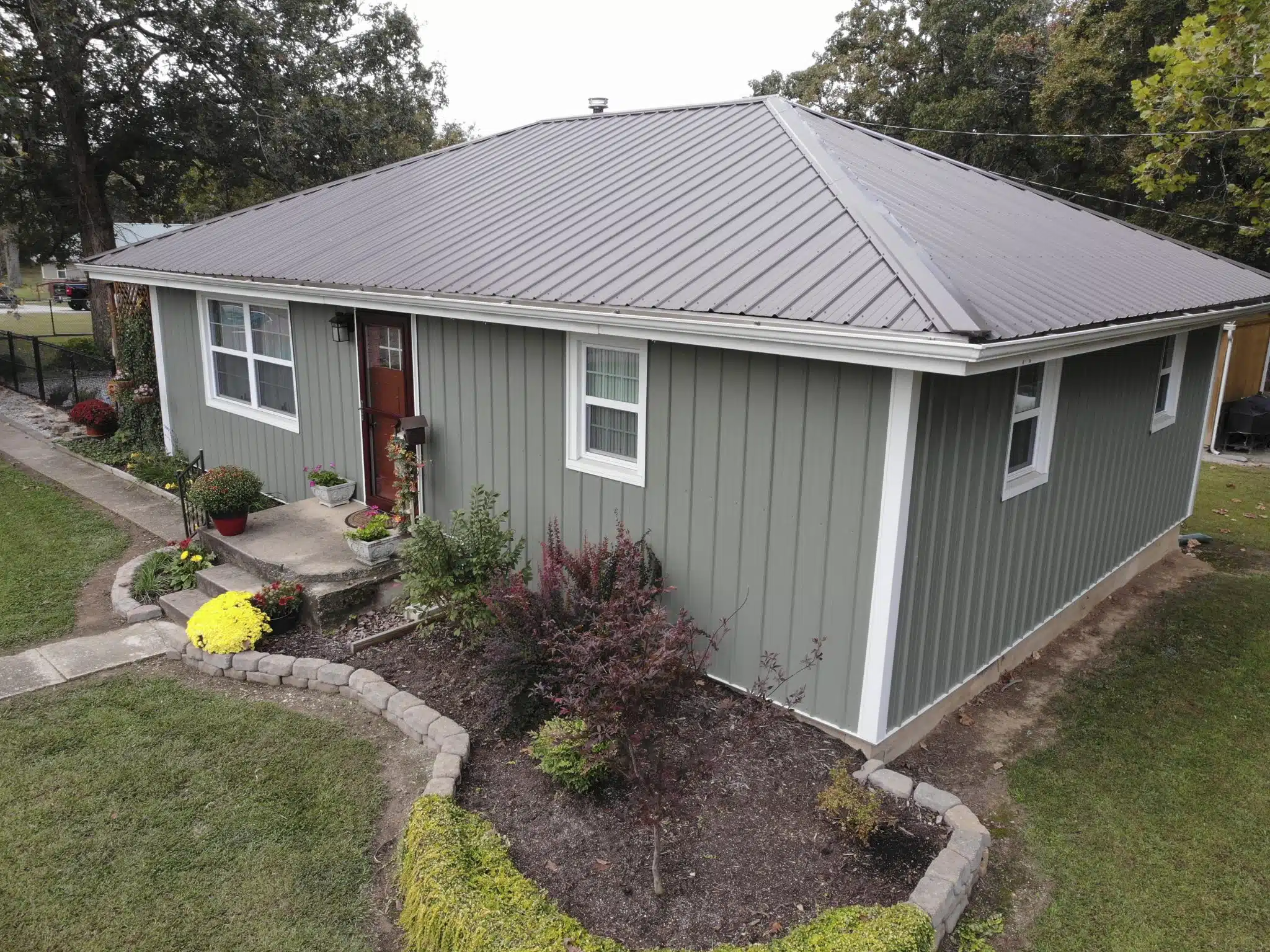 Residential Home with Steel Roof in Burnished Slate