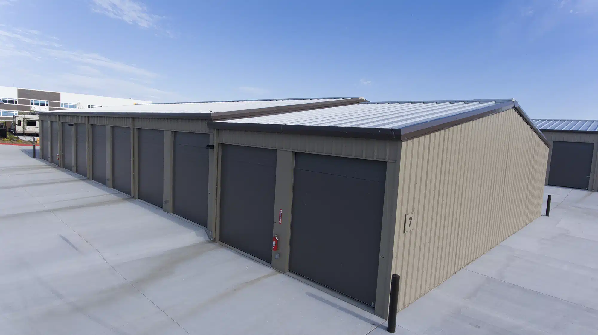 Self Storage Building R-Loc in Desert Walls and Galvalume Roof